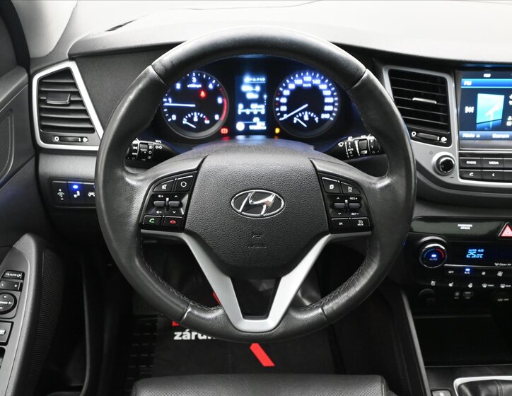 Hyundai Tucson SUV 2,0 l 100 kw