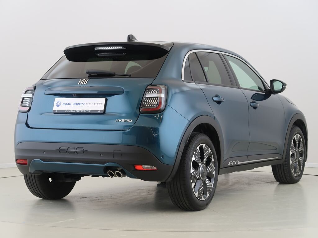 Fiat 600 SUV / Terénní 1,2 l 100 kw