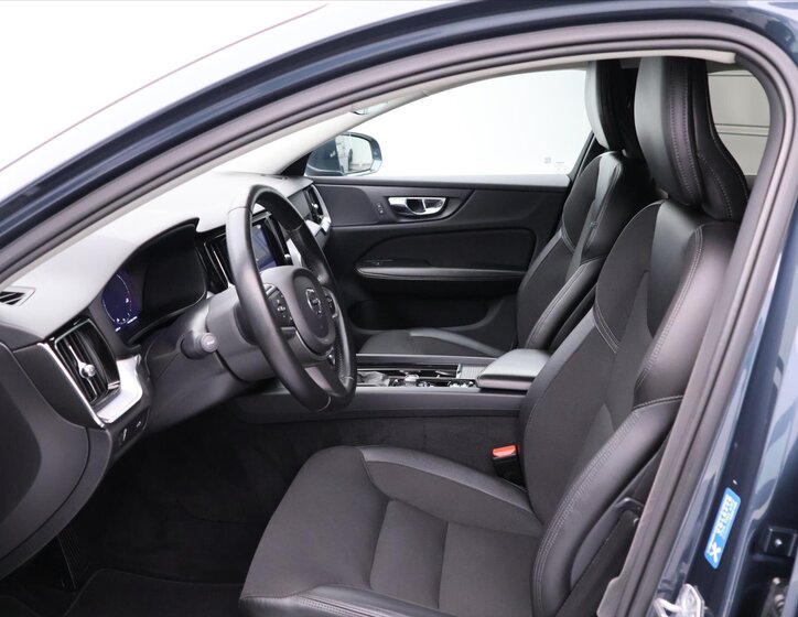 Volvo V60 Kombi 2,0 l 140 kw