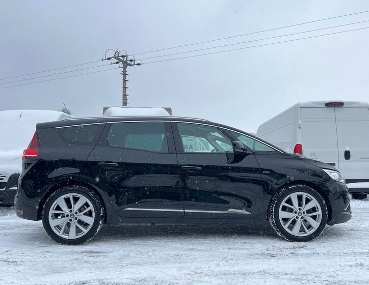 Renault Grand Scénic 24