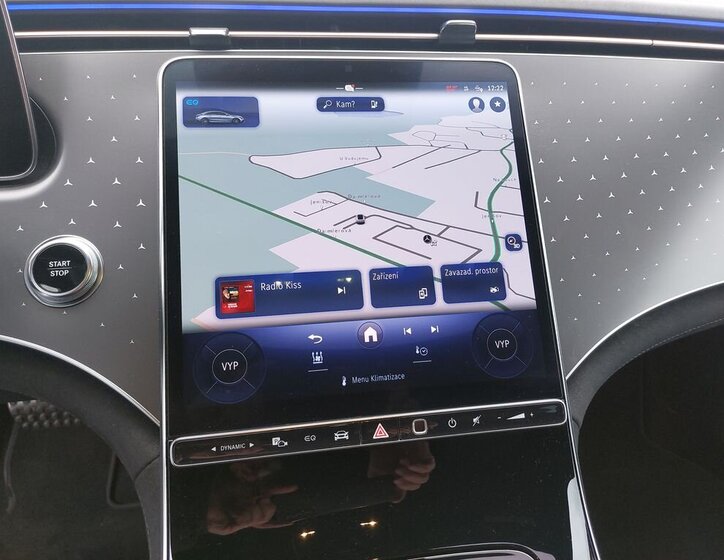 Mercedes-Benz EQE 19