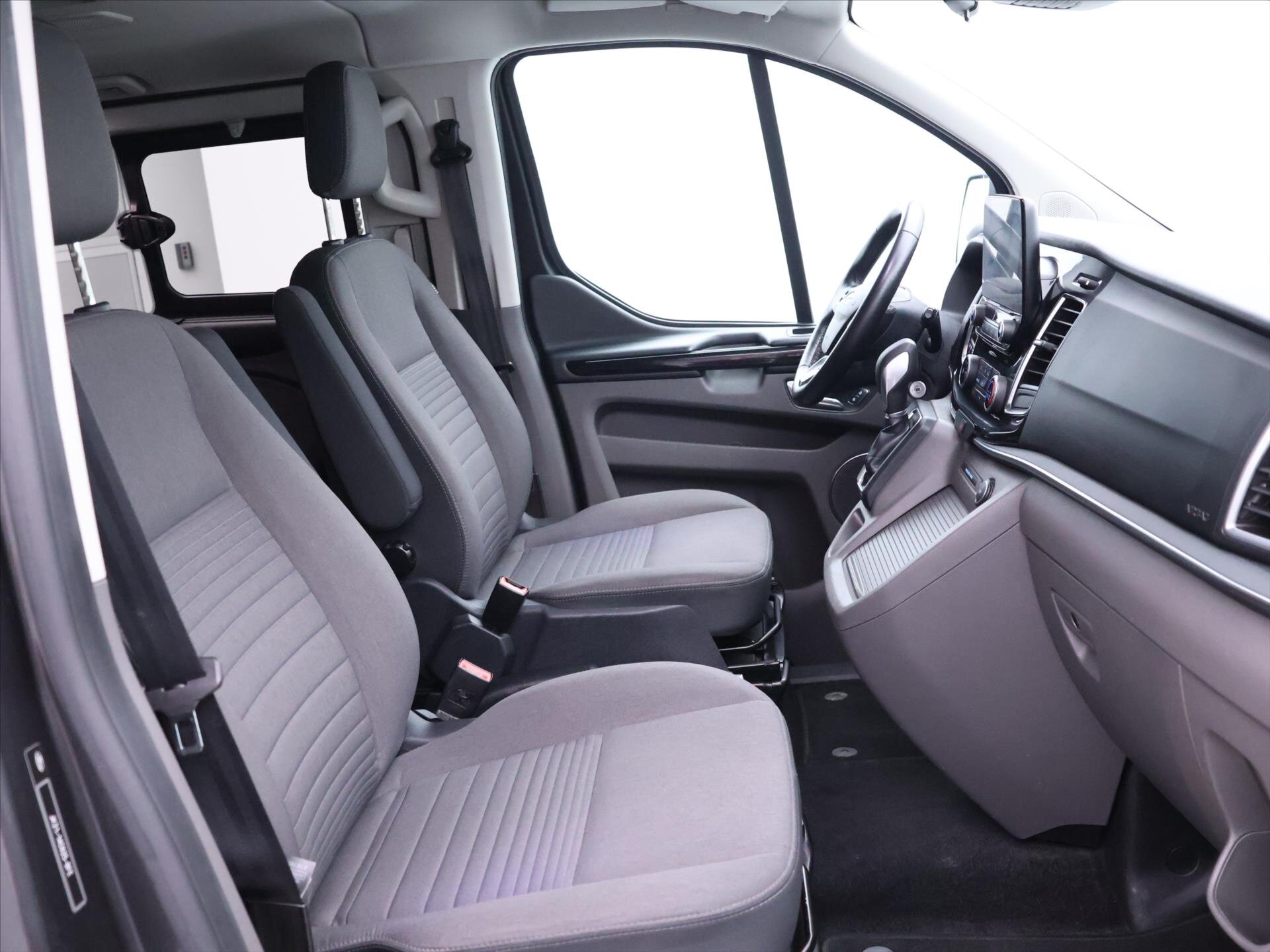 Ford Tourneo Custom Kombi 2,0 l 125 kw