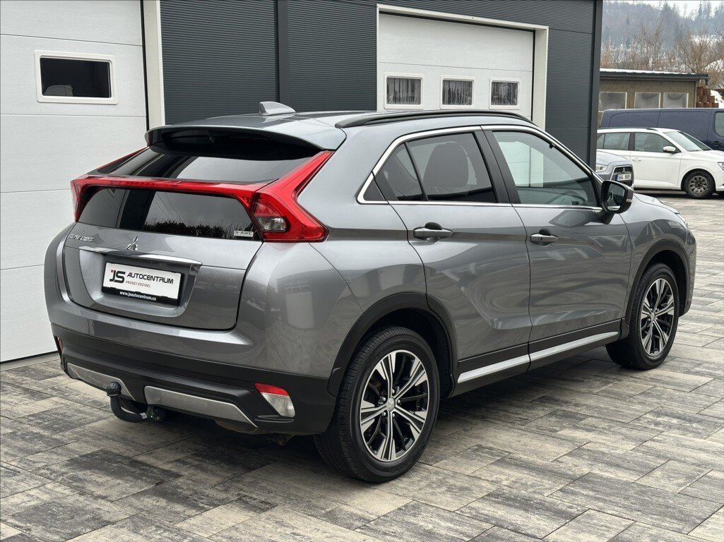 Mitsubishi Eclipse Cross SUV / Terénní 2,3 l 109 kw