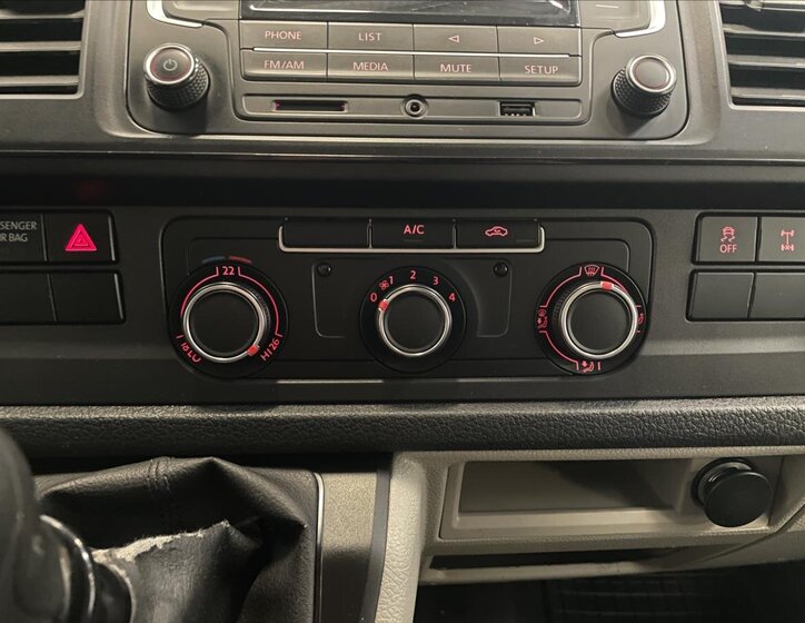 Volkswagen Transporter Kombi 2,0 l 110 kw