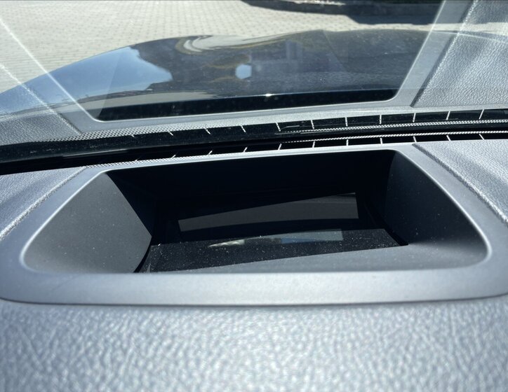 BMW Řada 5 Kombi 3,0 l 180 kw