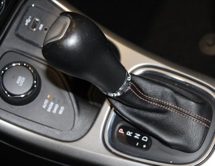 Jeep Compass SUV / Terénní 2,0 l 103 kw