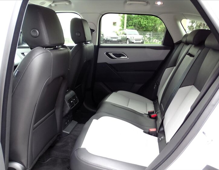 Land Rover Range Rover Velar SUV / Terénní 2,0 l 150 kw
