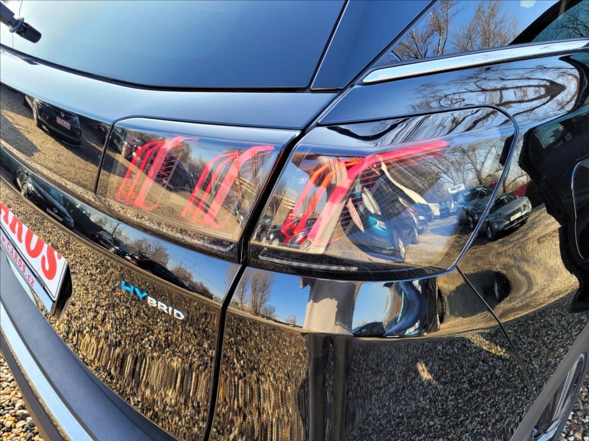 Peugeot 3008 SUV 1,6 l 133 kw