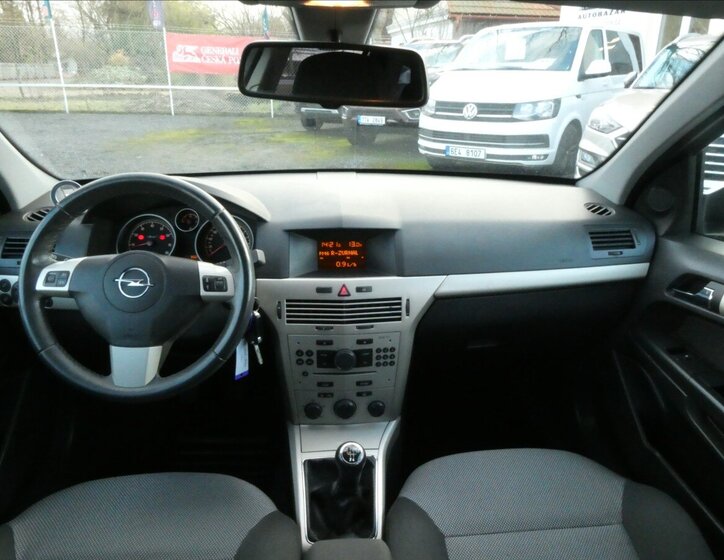 Opel Astra 23