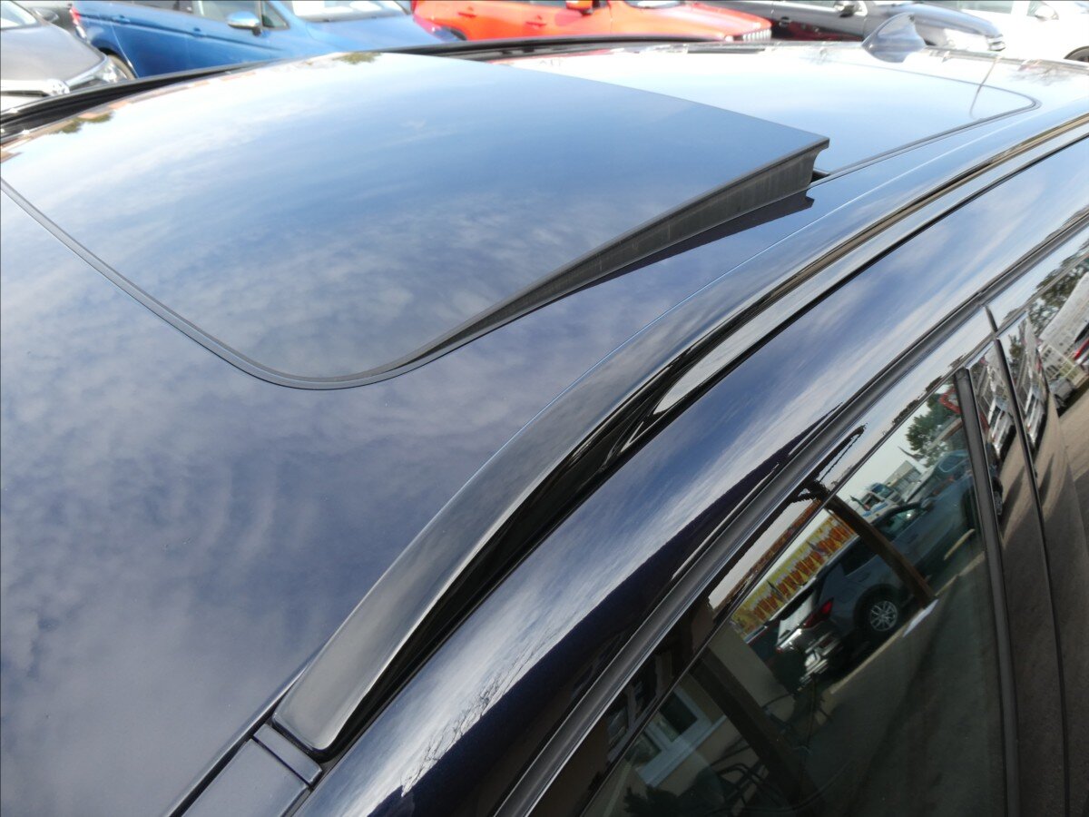 BMW Řada 5 Kombi 3,0 l 235 kw