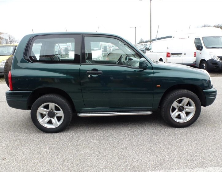 Suzuki Grand Vitara SUV / Terénní 2,0 l 94 kw