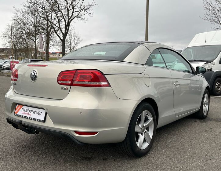 Volkswagen EOS 5