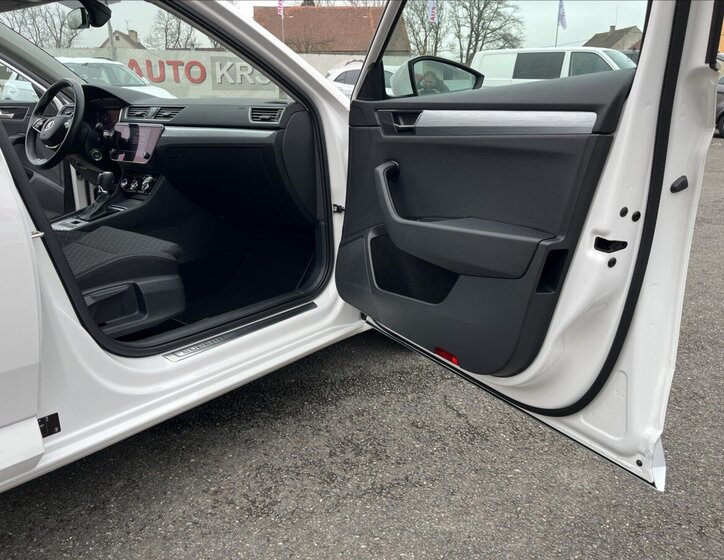 Škoda Superb Kombi 2,0 l 110 kw