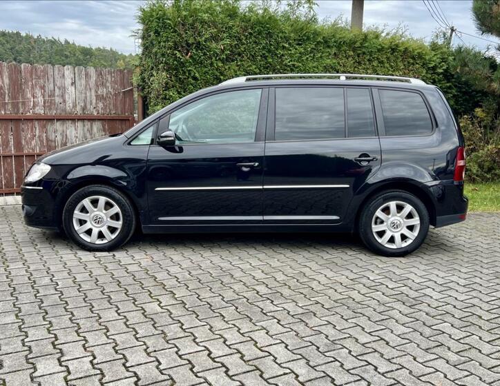Volkswagen Touran 2