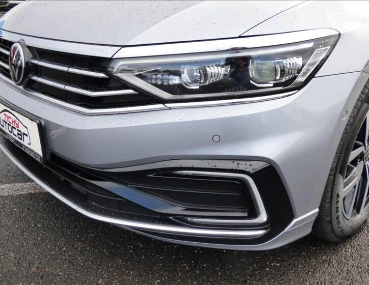 Volkswagen Passat Kombi 1,4 l 115 kw