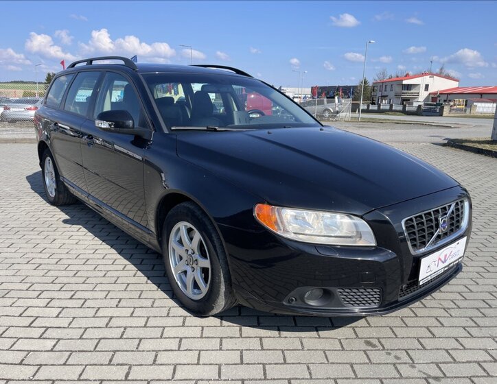Volvo V70 Kombi 2,4 l 136 kw