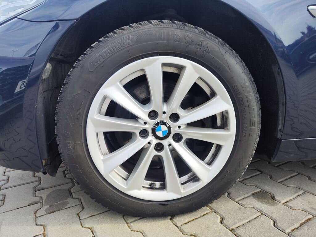 BMW Řada 5 Sedan / Limuzína 2,0 l 140 kw