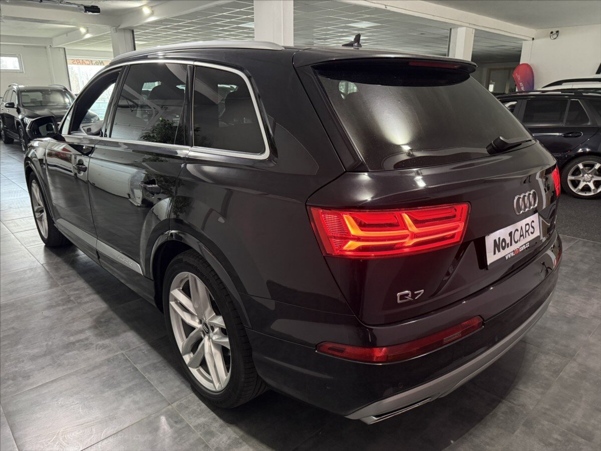 Audi Q7 SUV / Terénní 3,0 l 200 kw