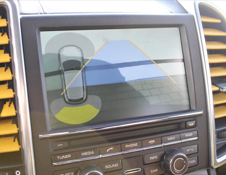 Porsche Cayenne SUV / Terénní 4,8 l 397 kw