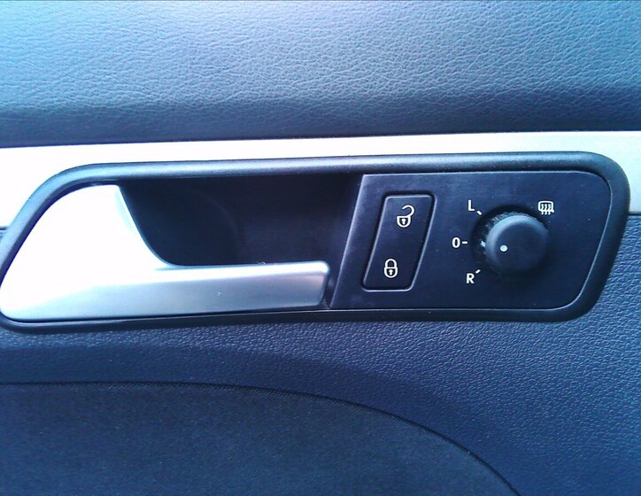 Volkswagen Touran Kombi 2,0 l 103 kw