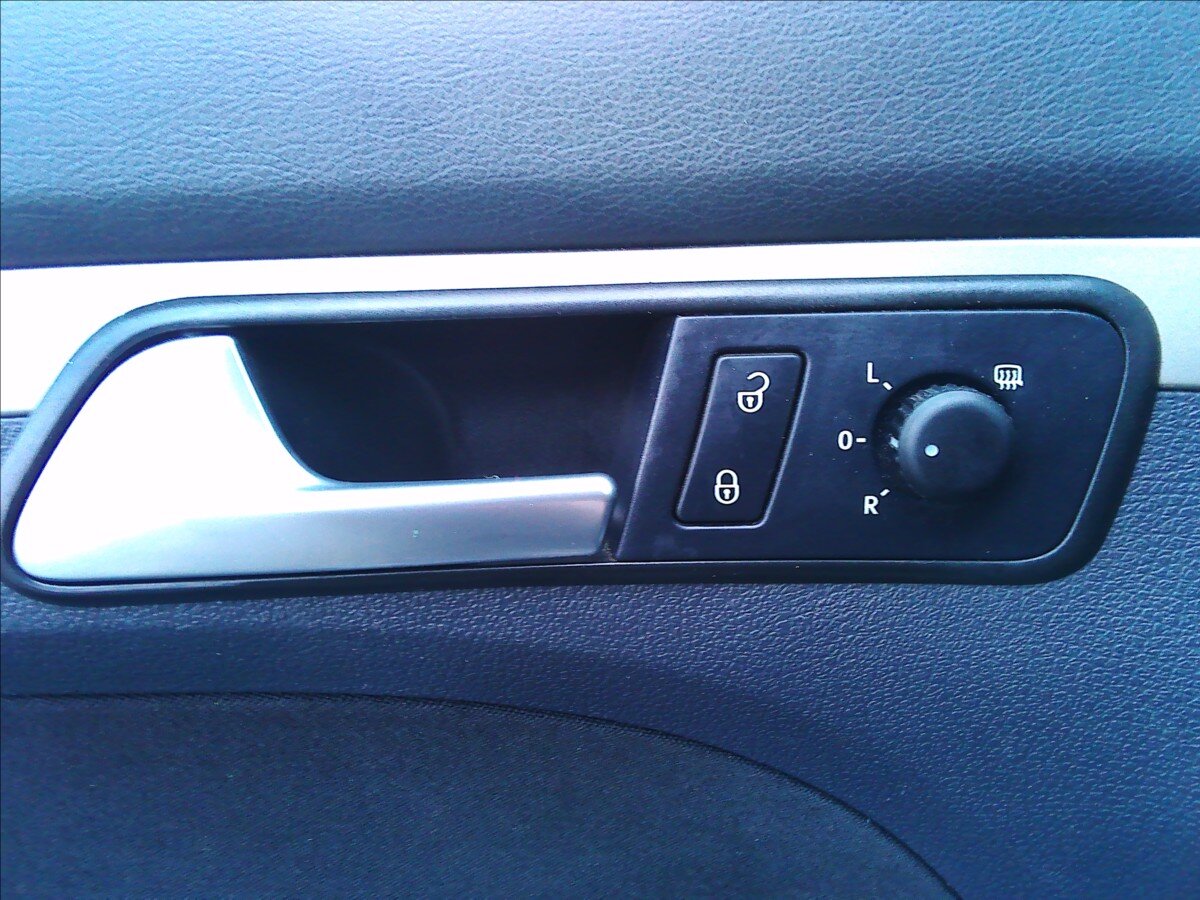 Volkswagen Touran Kombi 2,0 l 103 kw