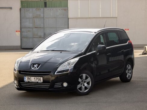 Peugeot 5008 SUV / Terénní 2,0 l 110 kw