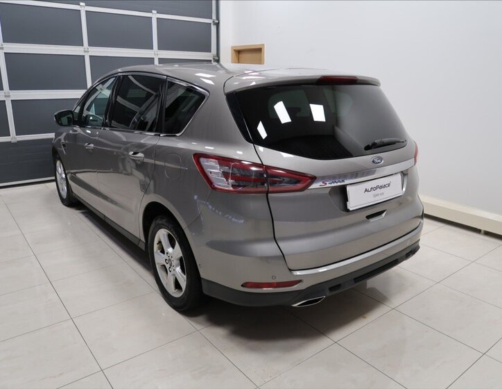 Ford S-MAX MPV 2,0 l 132 kw