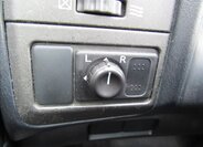 Nissan Maxima Sedan / Limuzína 2,0 l 103 kw