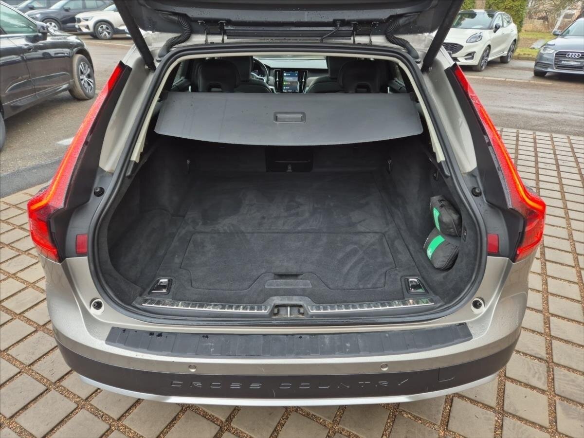 Volvo V90 Kombi 2,0 l 145 kw