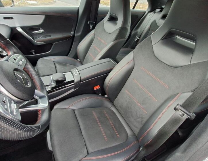 Mercedes-Benz CLA Kupé 1,3 l 120 kw