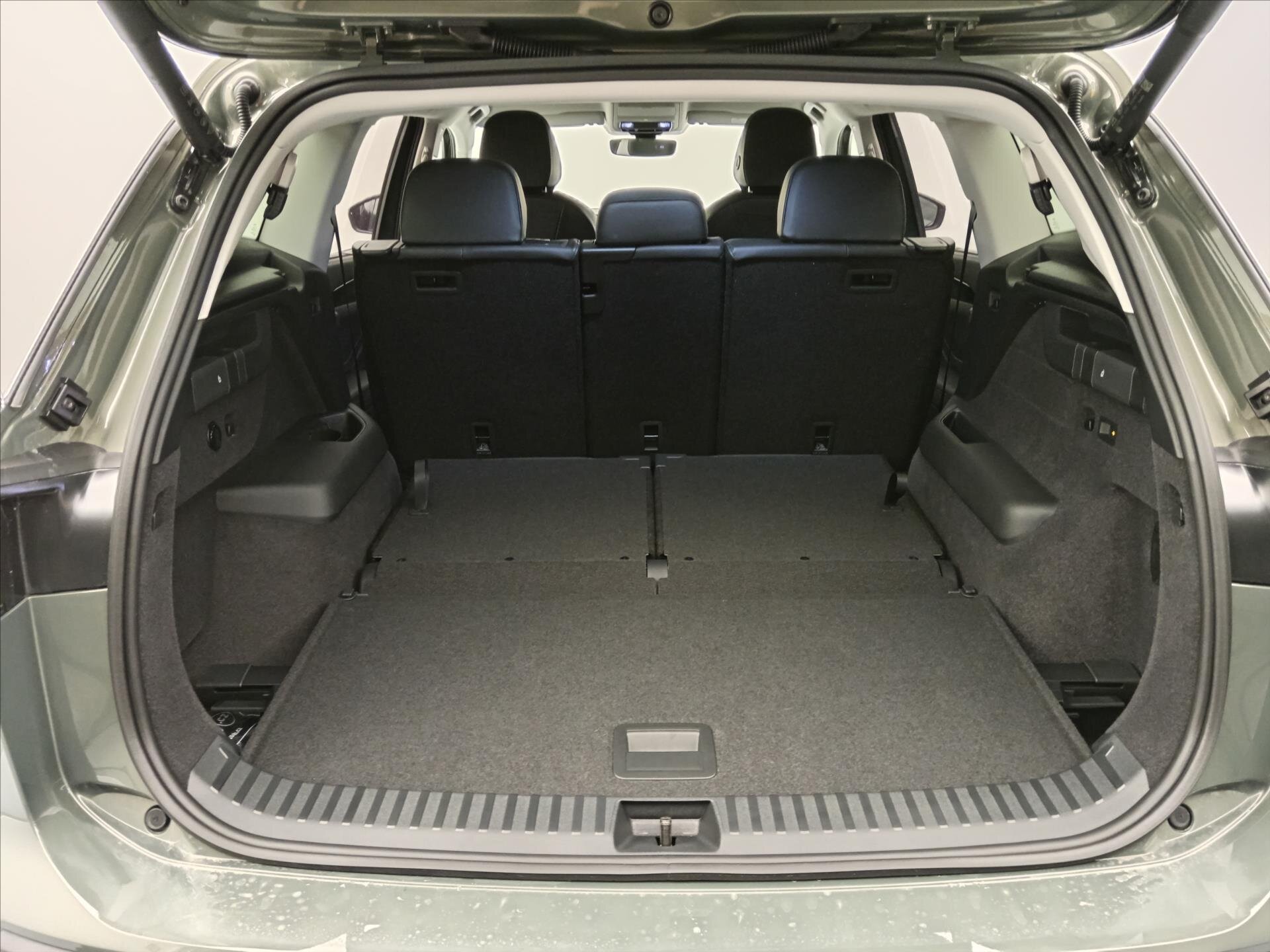 Volkswagen Tayron SUV / Terénní 1,5 l 110 kw