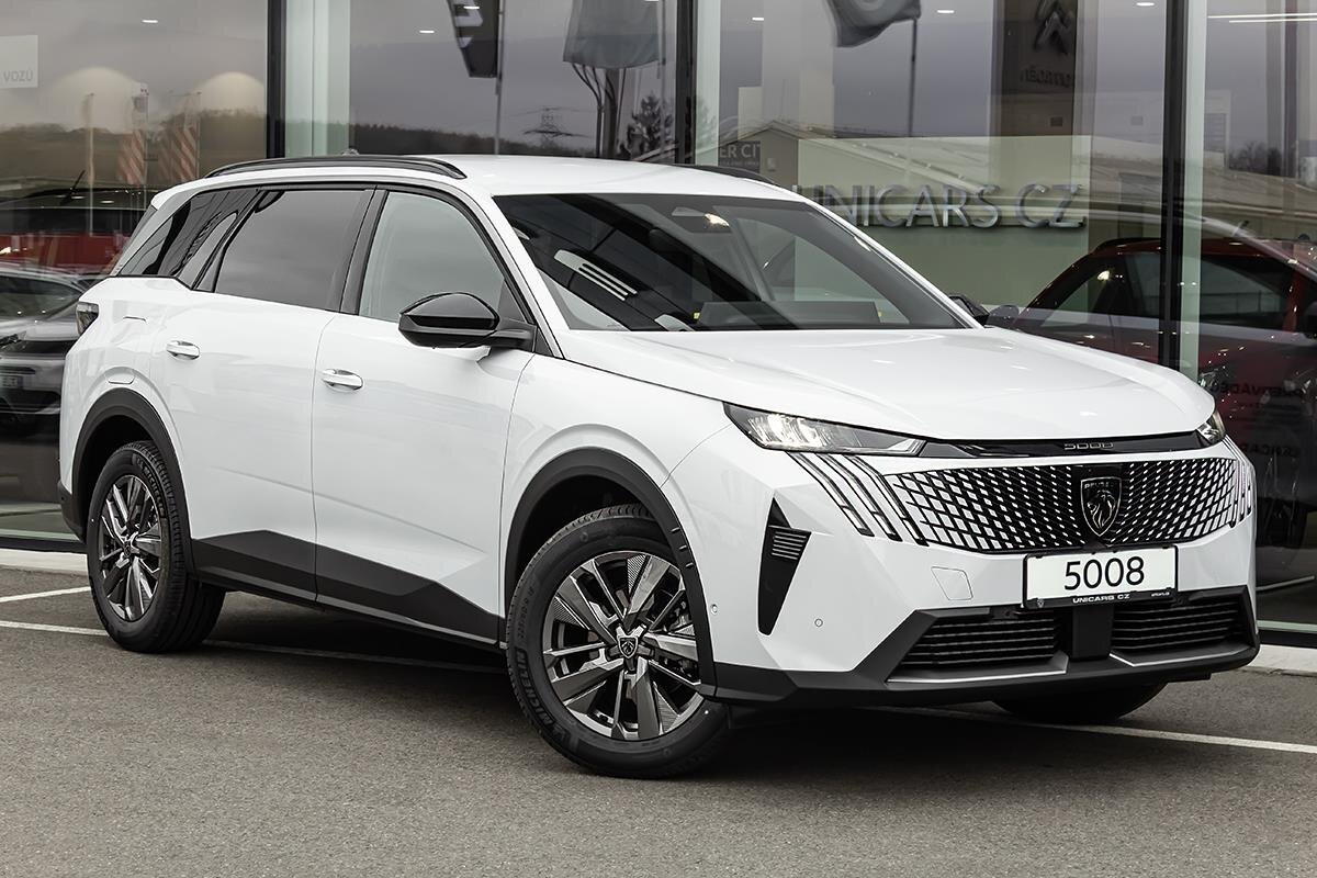 Peugeot 5008 SUV / Terénní 1,2 l 107 kw