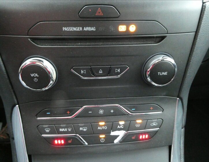 Ford S-MAX MPV 2,0 l 110 kw