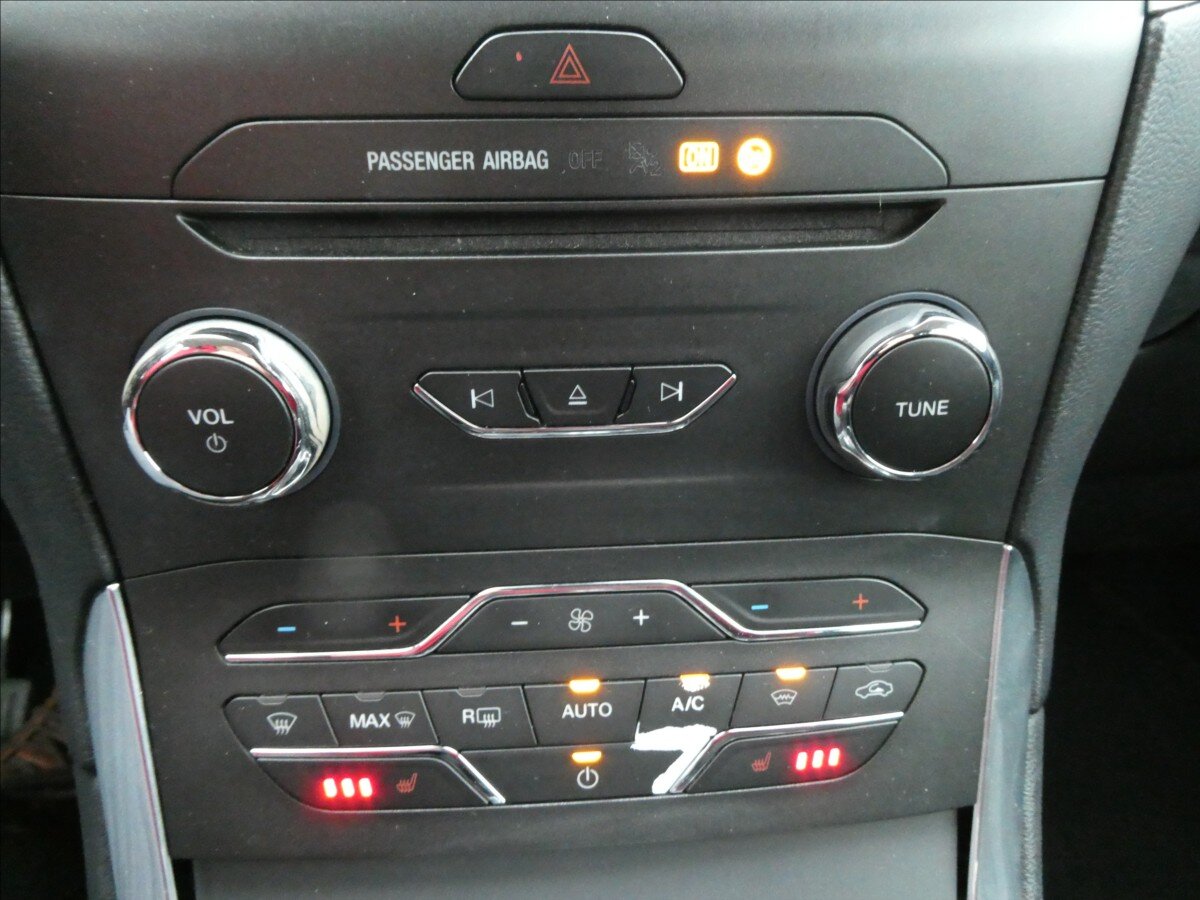 Ford S-MAX MPV 2,0 l 110 kw