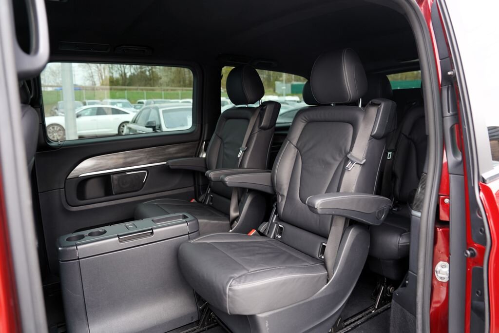 Mercedes-Benz Třídy V MPV 2,0 l 176 kw