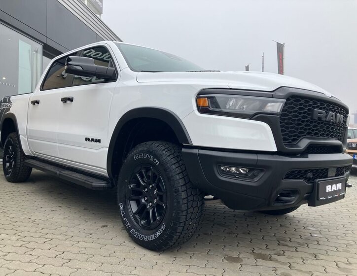 Dodge RAM Pick-up 3,0 l 313 kw