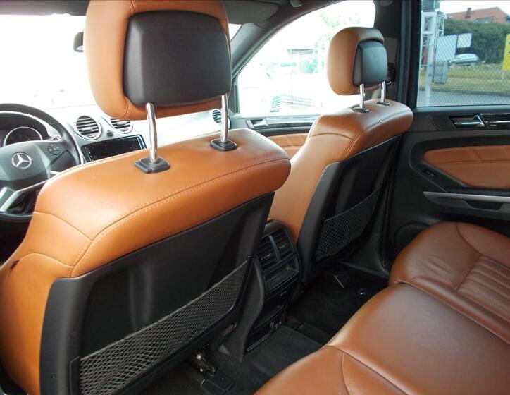 Mercedes-Benz Třídy M 18