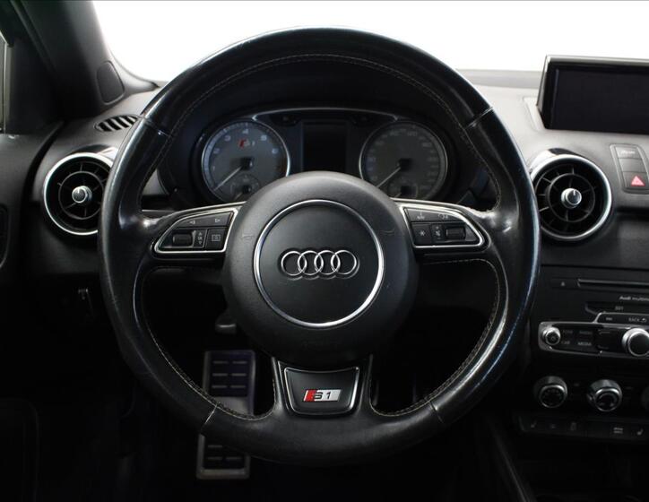 Audi S1 15