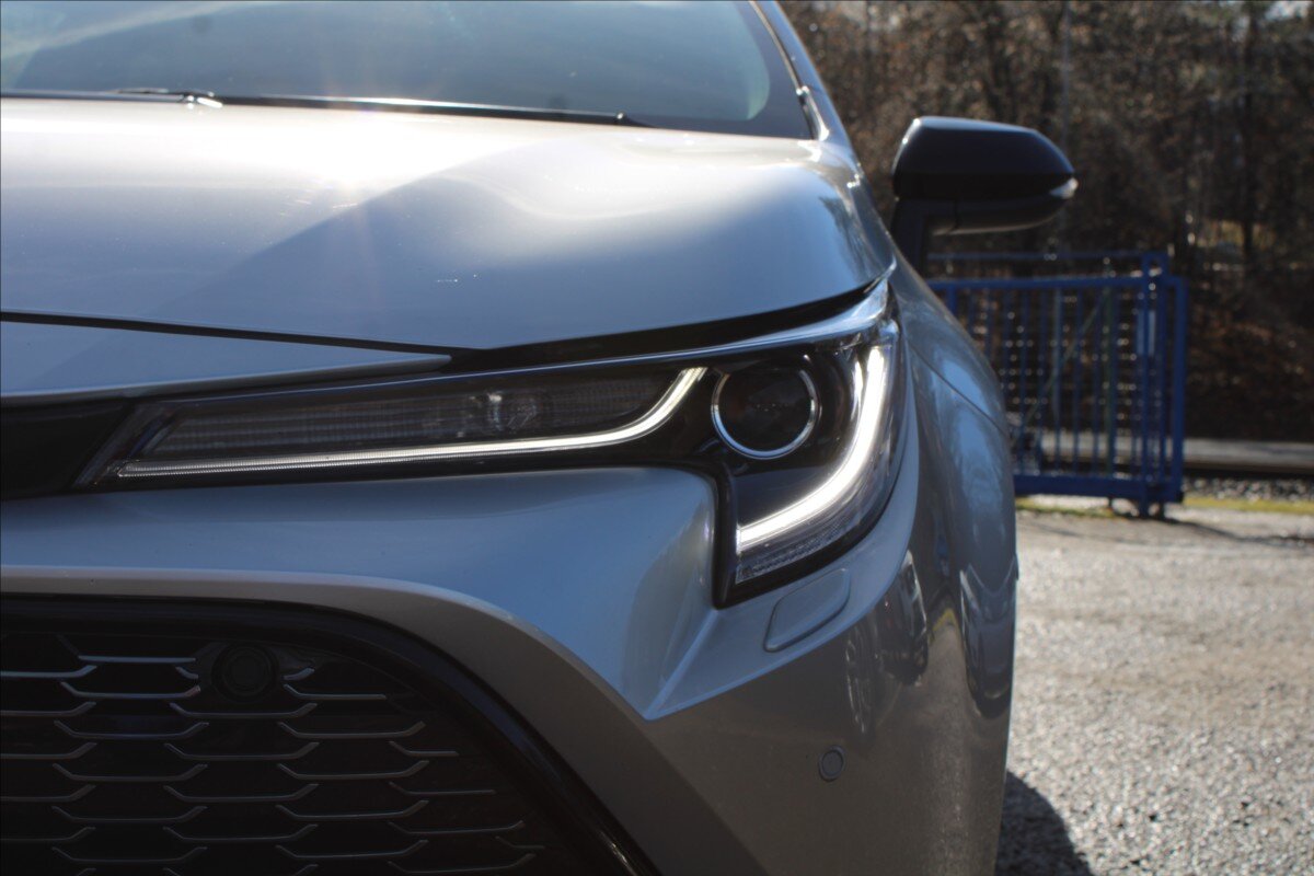 Toyota Corolla Kombi 2,0 l 112 kw