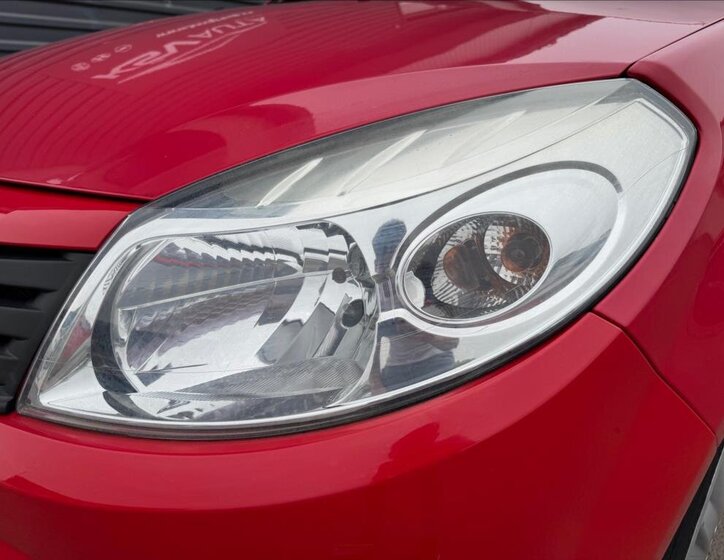 Dacia Sandero Hatchback 1,1 l 55 kw