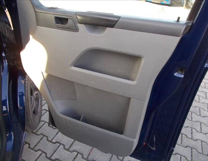 Volkswagen Transporter 21