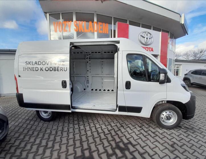 Toyota Proace Max 5
