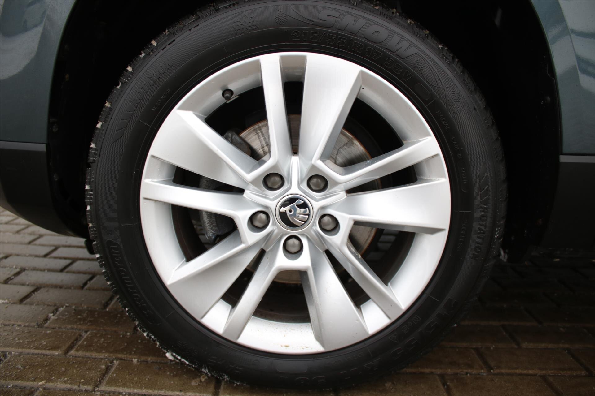 Škoda Karoq SUV 1,5 l 110 kw