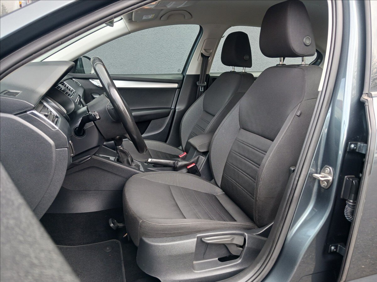 Škoda Octavia Sedan / Limuzína 1,6 l 85 kw