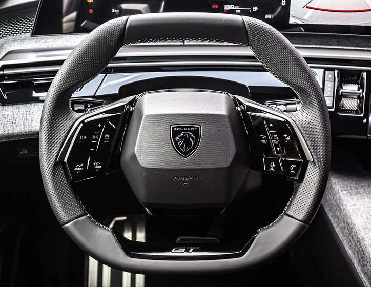 Peugeot 3008 Sedan 1,2 l 136 kw