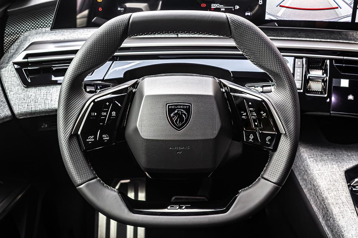 Peugeot 3008 Sedan 1,2 l 136 kw