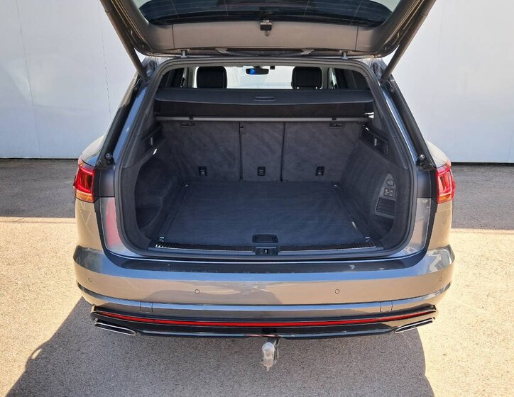 Volkswagen Touareg SUV / Terénní 3,0 l 210 kw