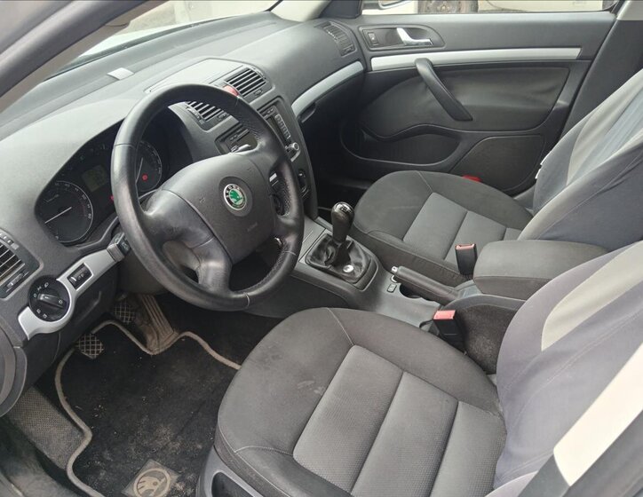 Škoda Octavia Sedan / Limuzína 1,9 l 77 kw