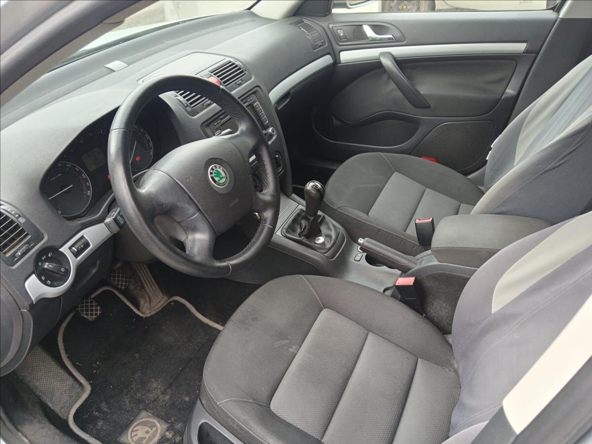 Škoda Octavia Sedan / Limuzína 1,9 l 77 kw