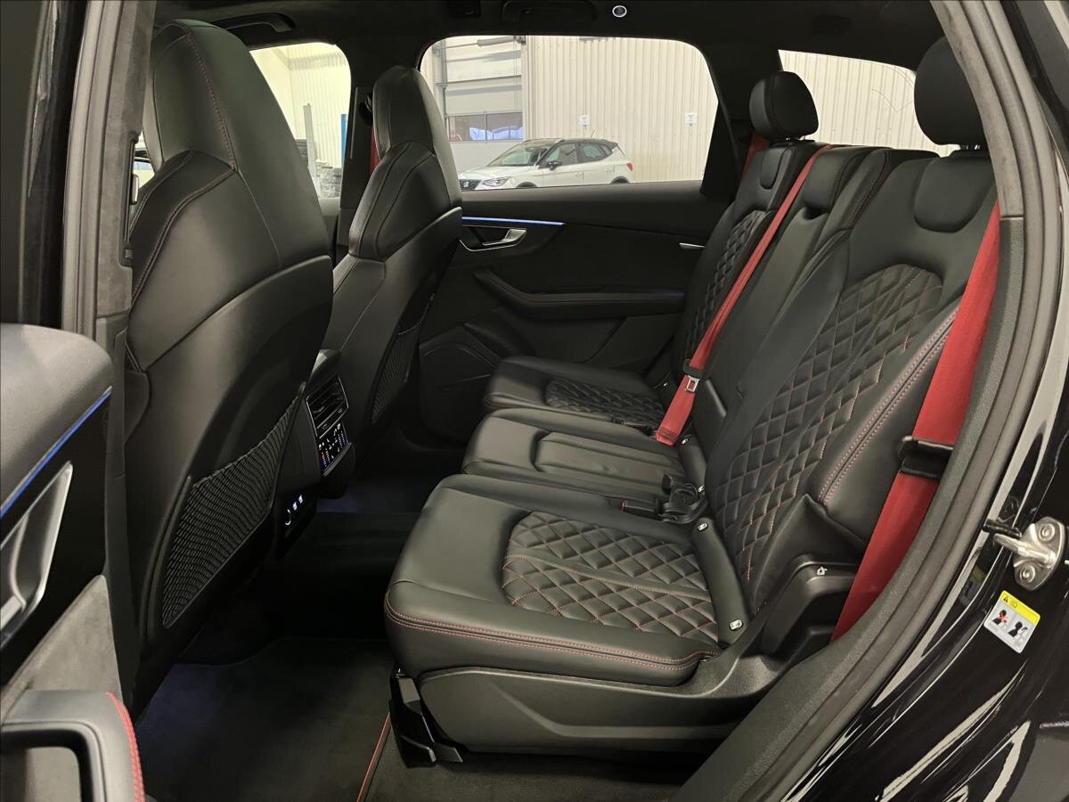 Audi SQ7 Kombi 4,0 l 320 kw